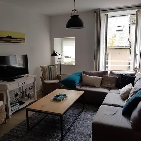 Duplex, 2 Chambres, 75m2 Proche Commerces Et